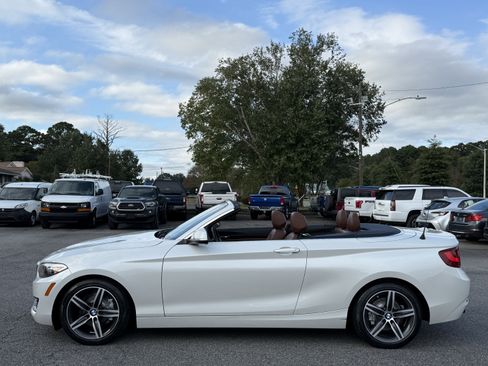 Used 2017 BMW 230i xDrive Convertible image 13