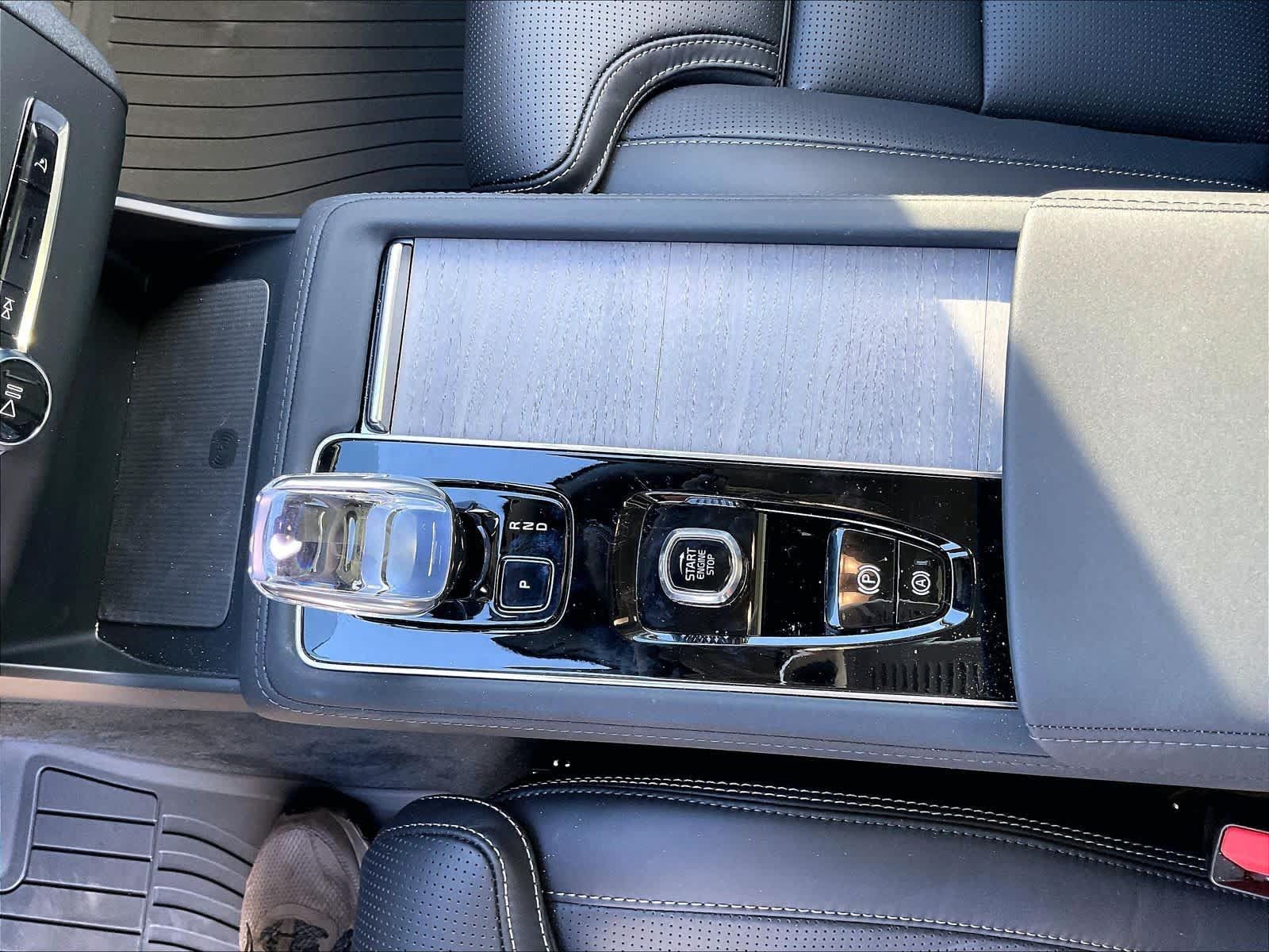 New 2026 Volvo XC90 T8 Ultra w/ Protection Package AWD/4WD image 10