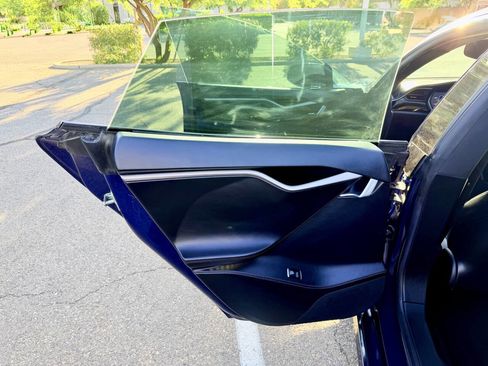 Used 2018 Tesla Model S 75D AWD/4WD image 17