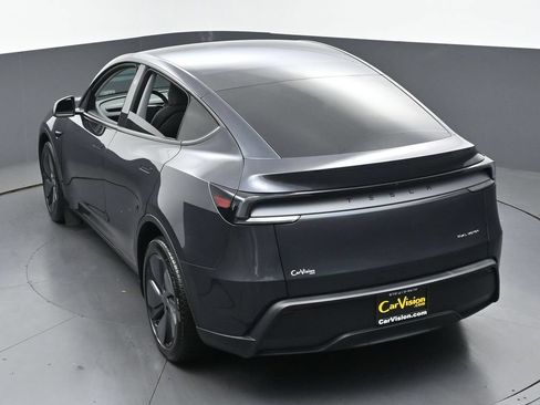 Used 2026 Tesla Model Y Long Range AWD/4WD image 36
