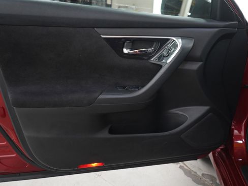 Used 2013 Nissan Altima 2.5 S image 17