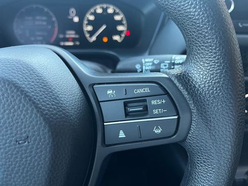 Used 2023 Honda HR-V LX image 14