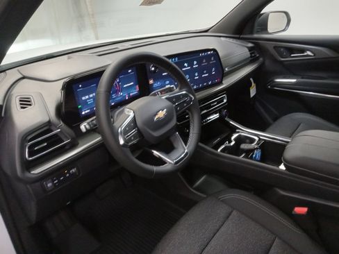 New 2026 Chevrolet Traverse LT w/ Driver Confidence Package image 29