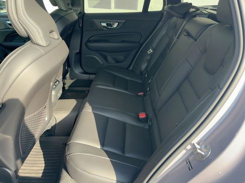 Certified 2026 Volvo V60 B5 Cross Country Ultra image 15