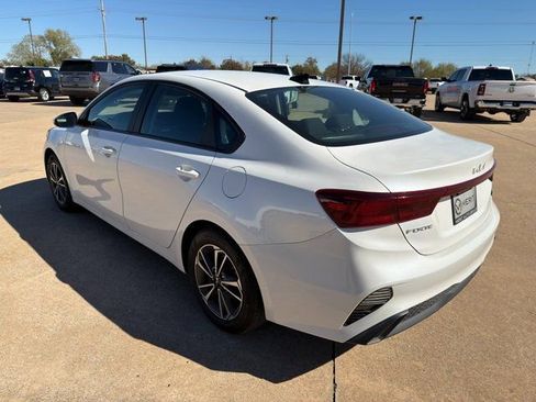 Used 2024 Kia Forte LXS image 10