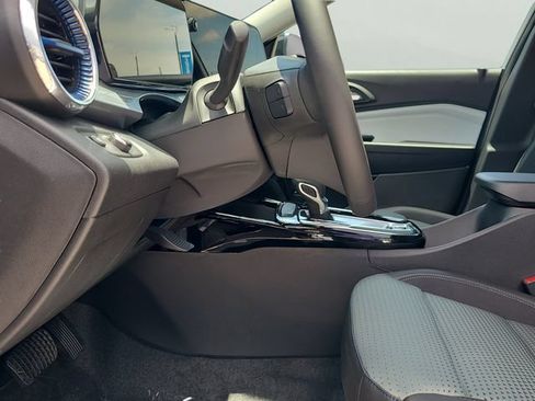 New 2026 Chevrolet Trax LT w/ Midnight Edition FWD image 20