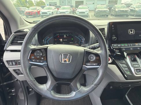 Used 2022 Honda Odyssey Touring image 14