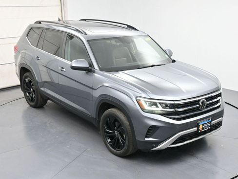 Used 2022 Volkswagen Atlas SE w/ Panoramic Sunroof Package AWD/4WD image 37
