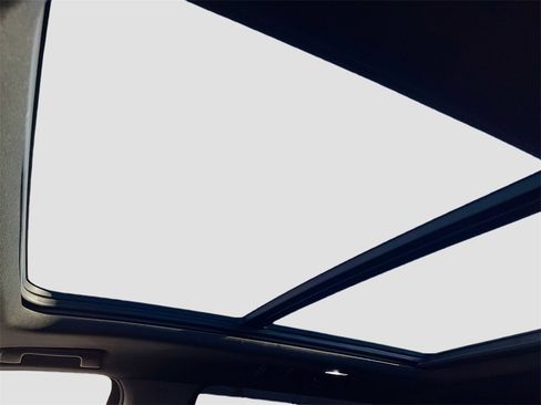 Used 2021 GMC Yukon XL Denali w/ Denali Ultimate Package image 23