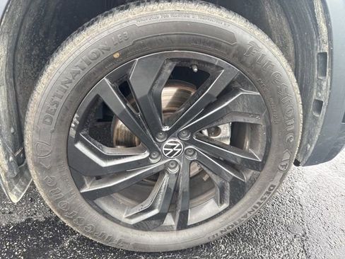Used 2022 Volkswagen Atlas SE AWD/4WD image 28