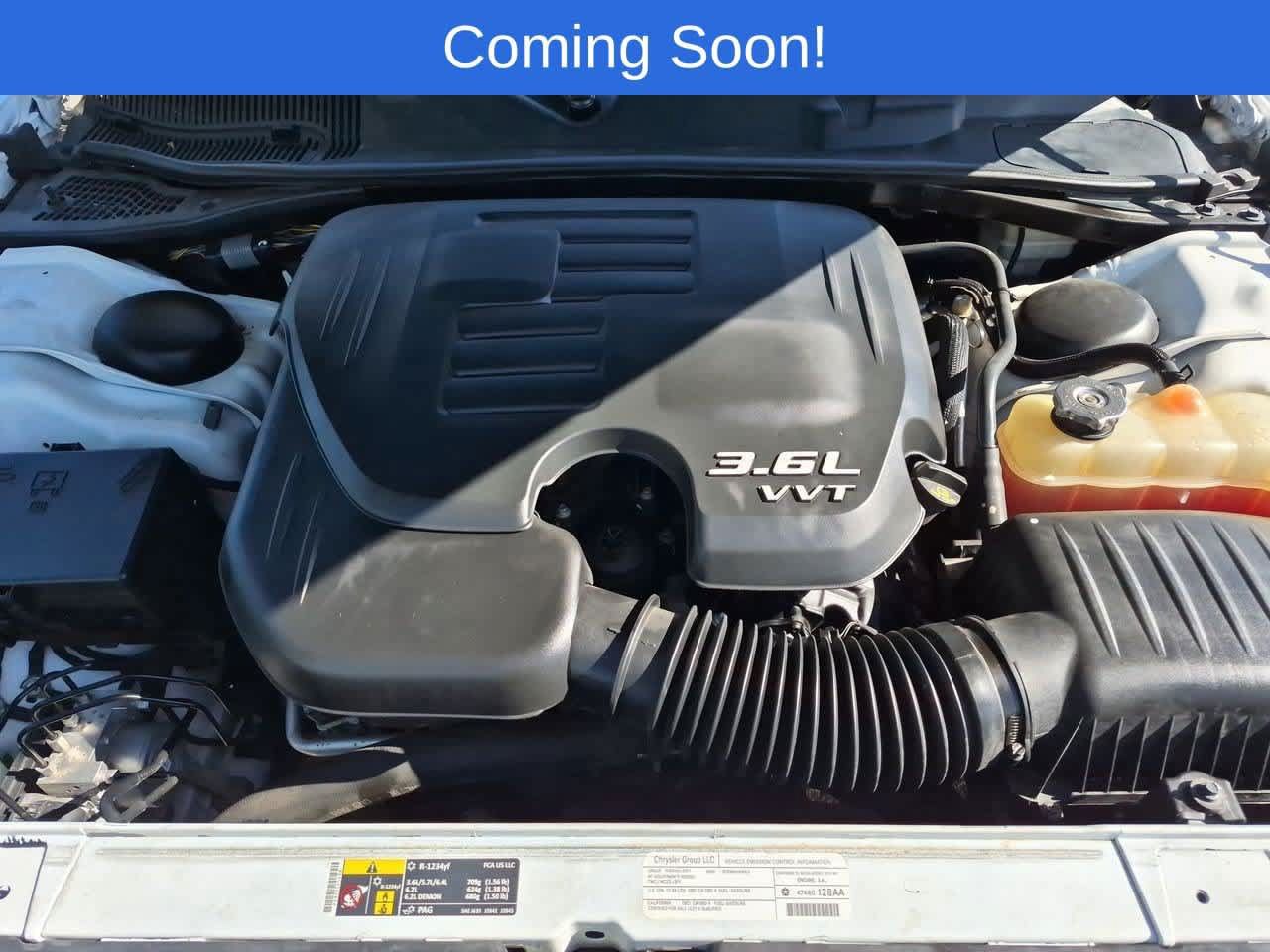 Used 2015 Dodge Challenger SXT Plus w/ Driver Convenience Group RWD image 14