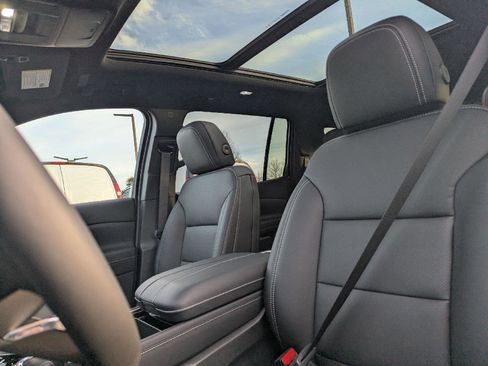 New 2026 Chevrolet Traverse LT image 38
