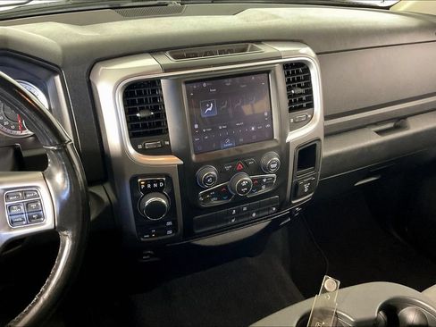 Used 2022 RAM 1500 Classic SLT w/ Electronics Group AWD/4WD image 8