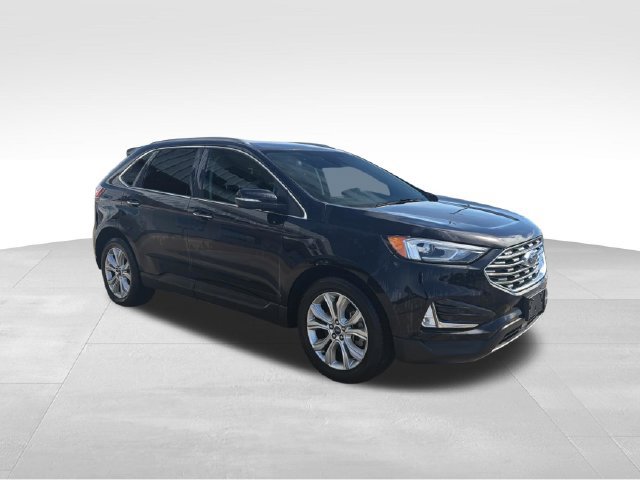 Used 2021 Ford Edge Titanium w/ Class II Trailer Tow Package AWD/4WD image 3
