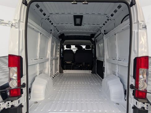 New 2026 RAM ProMaster 2500 w/ Safety Group FWD image 10