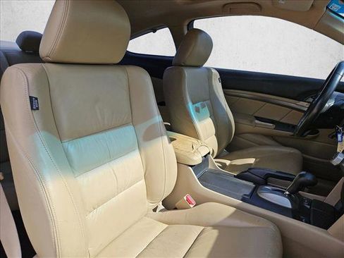 Used 2010 Honda Accord EX-L image 17