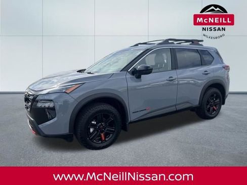 New 2026 Nissan Rogue SV AWD/4WD image 3