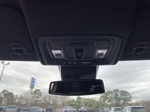 Used 2023 Chevrolet Silverado 1500 High Country image 21