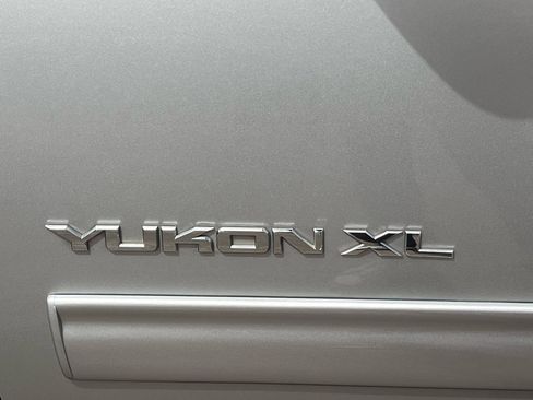 Used 2013 GMC Yukon XL SLT RWD image 57