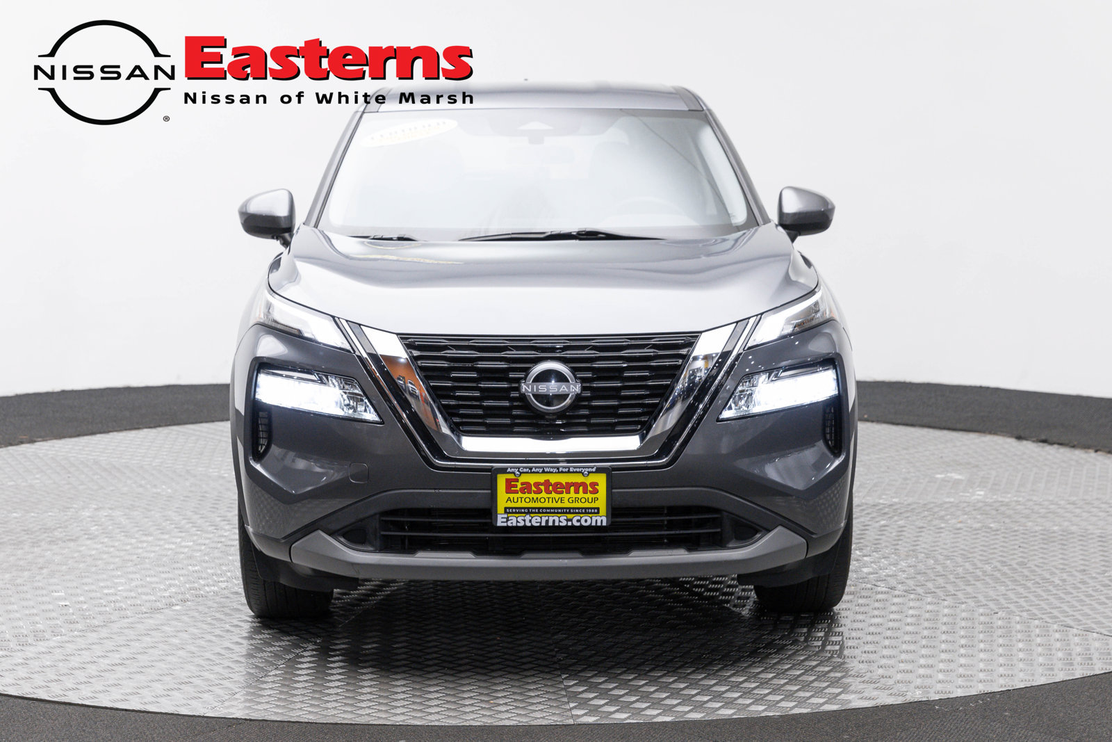 Used 2023 Nissan Rogue SV AWD/4WD image 2