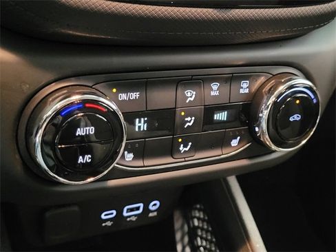 Used 2023 Chevrolet TrailBlazer LT w/ Convenience Package image 21