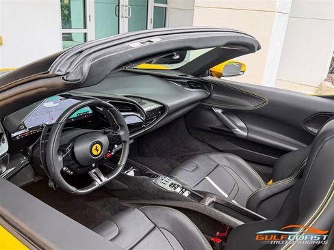 Used 2024 Ferrari SF90 Spider AWD/4WD image 2