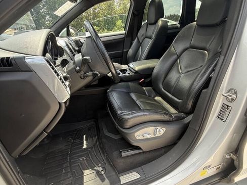 Used 2013 Porsche Cayenne S AWD/4WD image 9
