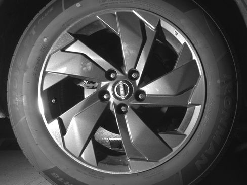 Used 2025 Nissan Rogue SV image 15