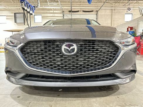 Used 2025 MAZDA MAZDA3 s image 25