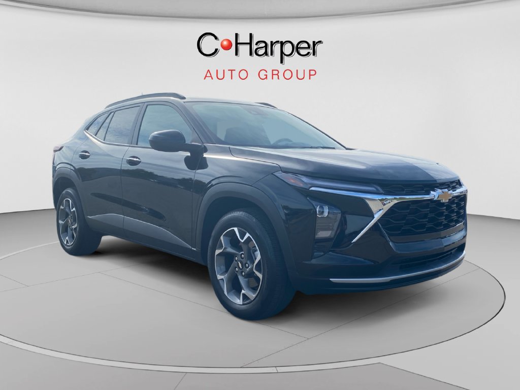 Used 2024 Chevrolet Trax LT w/ Sunroof Package FWD image 1