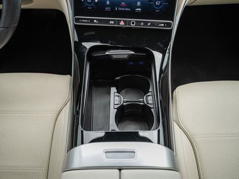 Certified 2024 Mercedes-Benz C 300 Sedan w/ Exclusive Trim Package image 23
