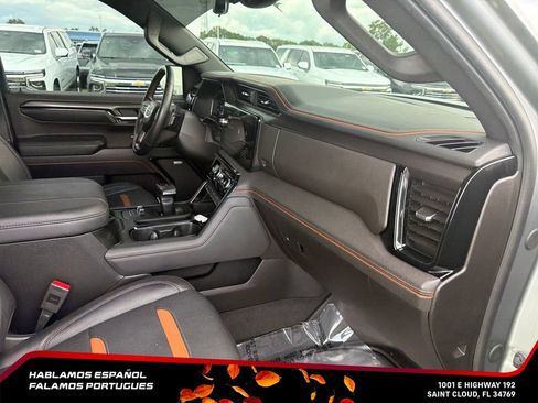 Used 2024 GMC Sierra 1500 AT4 w/ Technology Package AWD/4WD image 37