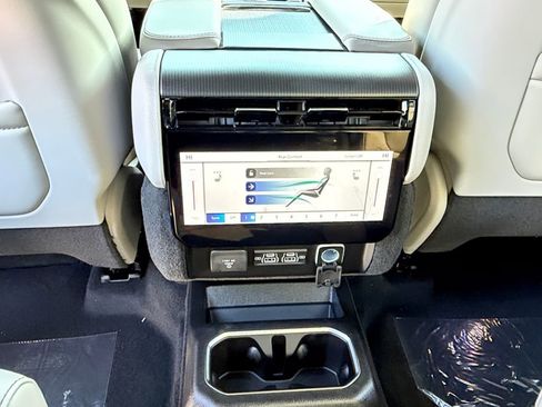 New 2026 Jeep Grand Wagoneer Summit AWD/4WD image 30