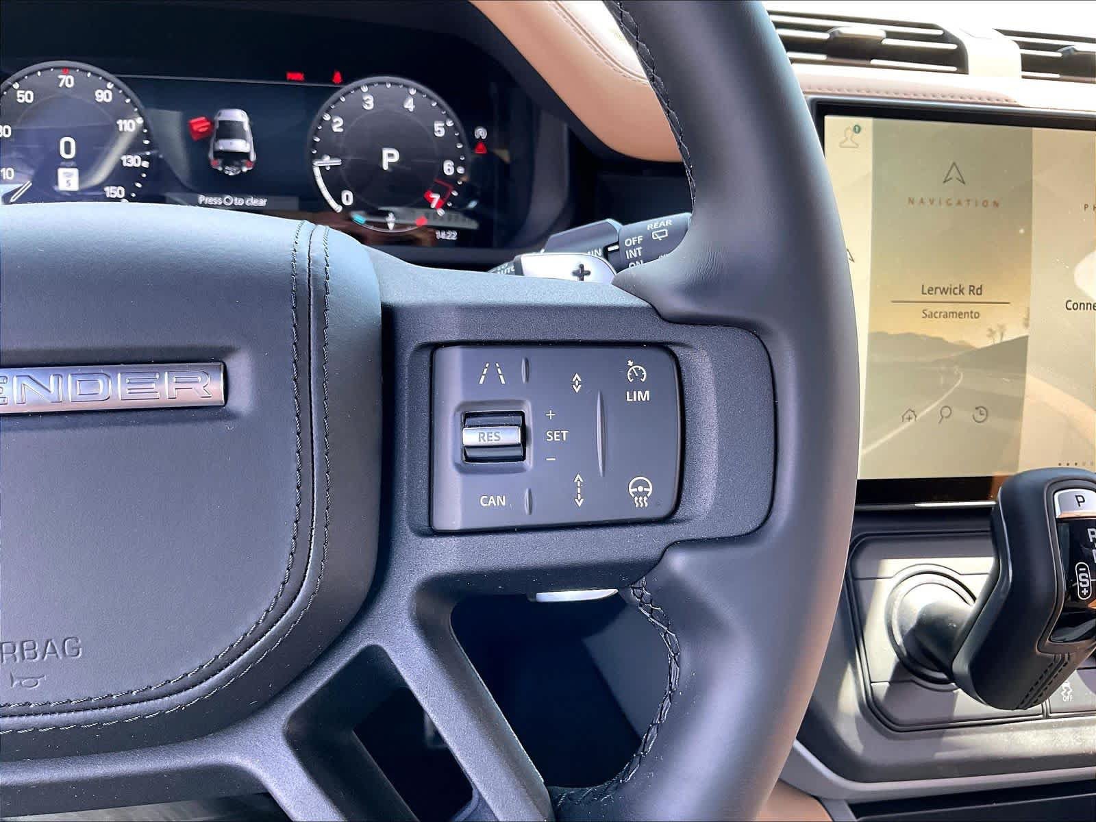 New 2026 Land Rover Defender 90 V8 AWD/4WD image 18