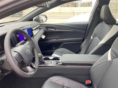 New 2026 Toyota Camry SE image 14