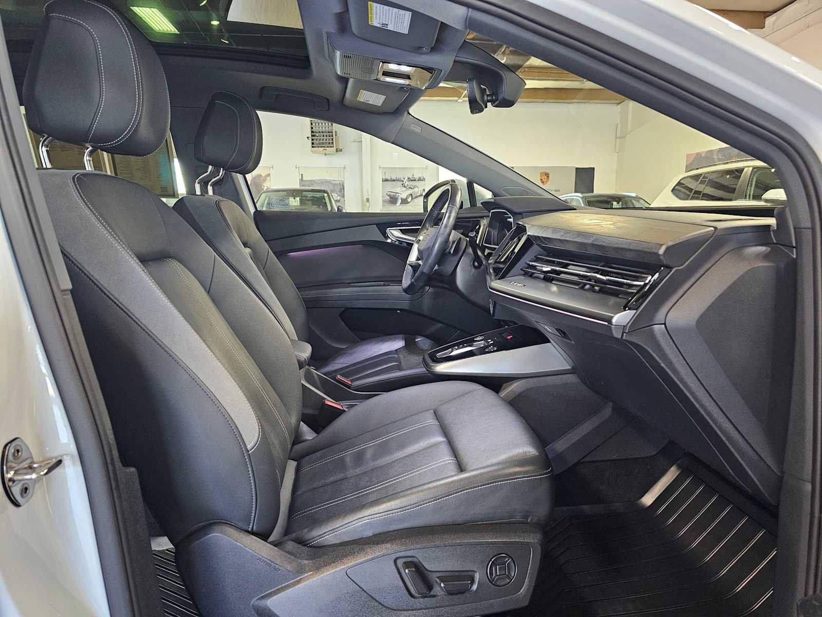 Used 2023 Audi Q4 e-tron Premium Plus w/ Premium Plus AWD/4WD image 10