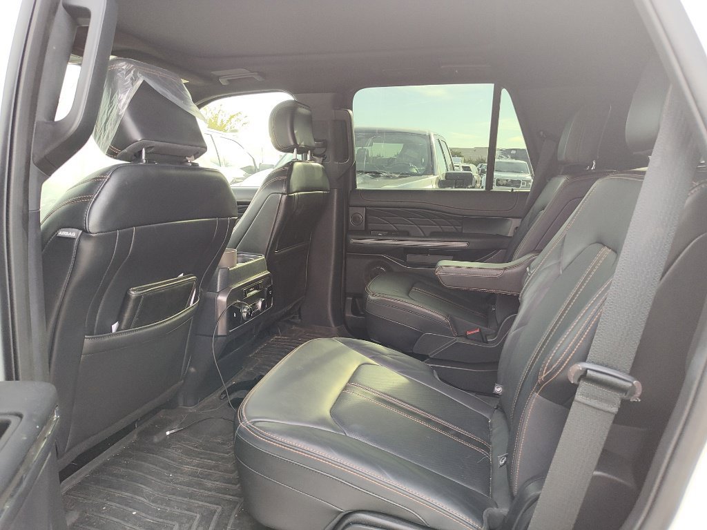 Used 2022 Ford Expedition Platinum AWD/4WD image 12