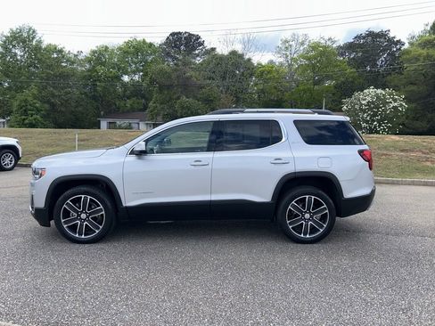Used 2020 GMC Acadia SLT w/ Driver Alert Package II image 2
