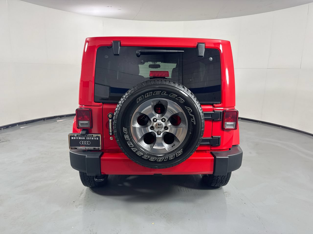 Used 2017 Jeep Wrangler Unlimited Sahara w/ Connectivity Group AWD/4WD image 7