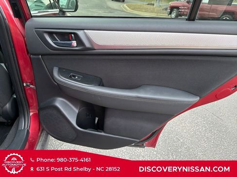 Used 2018 Subaru Outback 2.5i Premium image 31