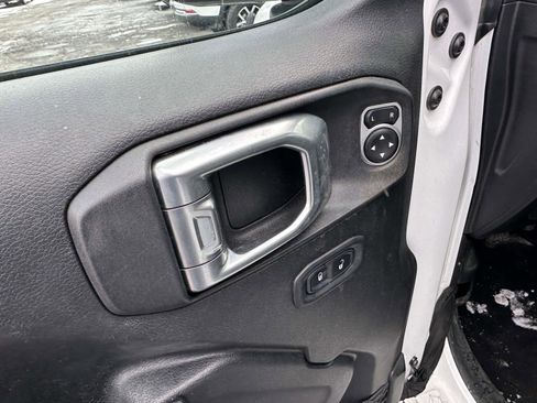 Used 2018 Jeep Wrangler Unlimited Sport S image 18