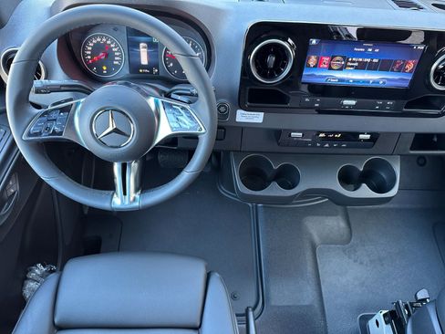 New 2025 Mercedes-Benz Sprinter 2500 image 14