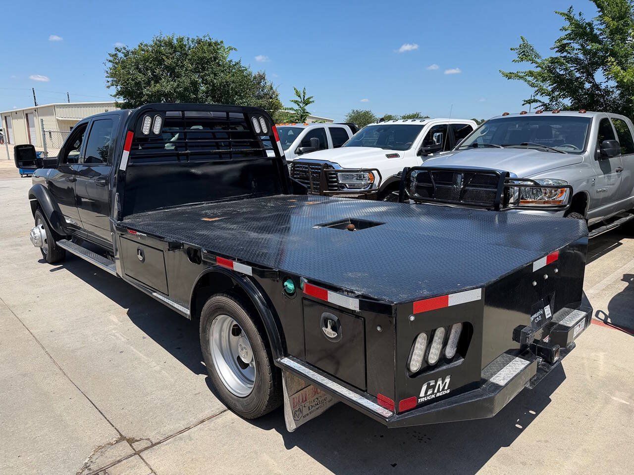 Used 2026 RAM 5500 Tradesman w/ Chrome Appearance Group AWD/4WD image 4