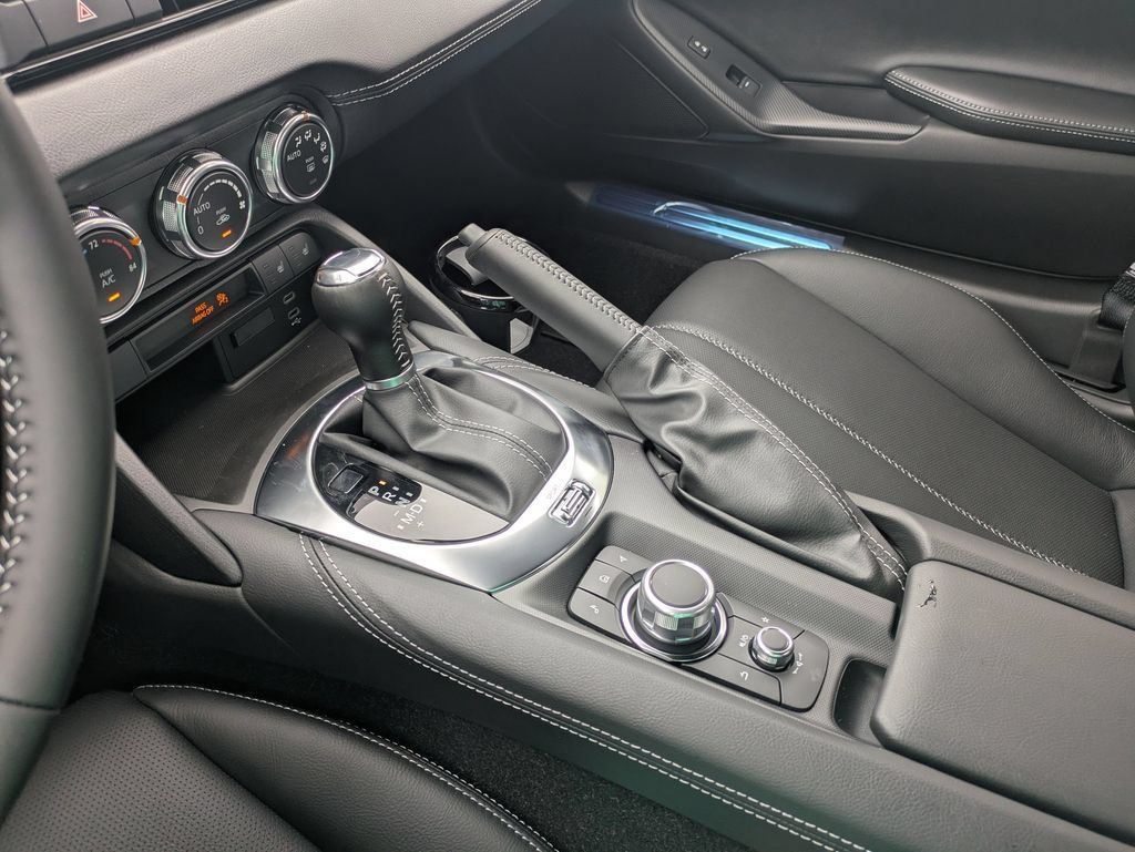 New 2026 MAZDA MX-5 Miata Grand Touring RWD image 17