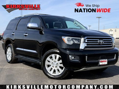 Used 2019 Toyota Sequoia Platinum w/ Four Season Floor Mat Package image 1