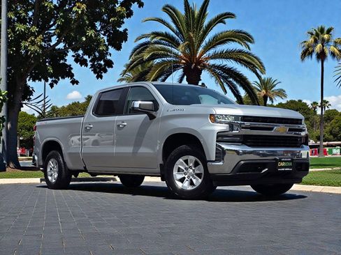 Used 2020 Chevrolet Silverado 1500 LT w/ All-Star Edition image 2