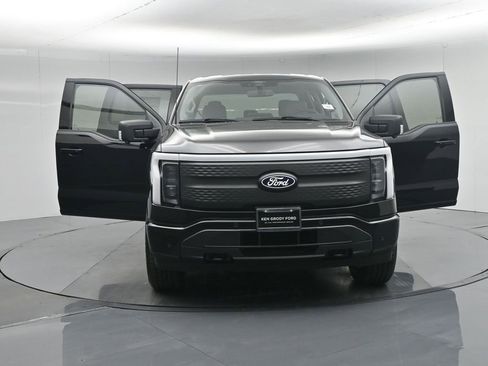 New 2025 Ford F150 Lightning Flash image 32