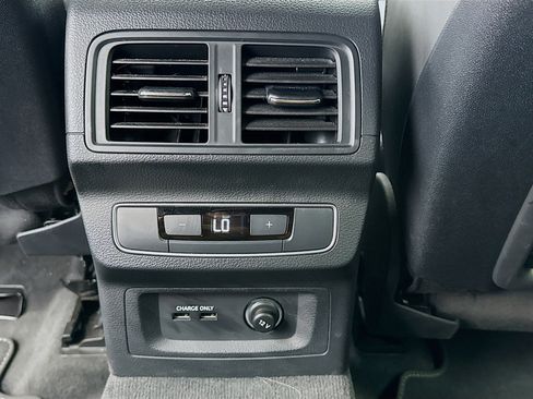 Used 2023 Audi SQ5 Premium Plus w/ Premium Plus Package image 17