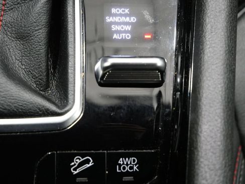 Used 2025 Jeep Compass Trailhawk AWD/4WD image 20