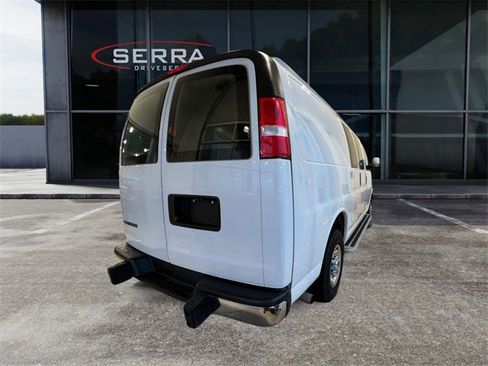 Used 2024 Chevrolet Express 2500 w/ Driver Convenience Package image 4